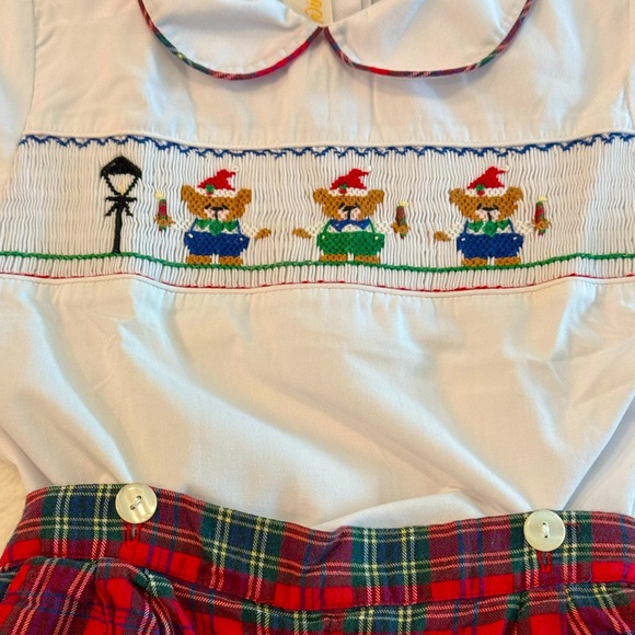 Anavini Boys Christmas Smocked Shirt w/ Red Christmas Tartan Shorts Set- size 4T - Picture 3 of 9